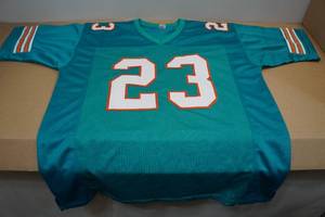 lot 6 image: Signed Jay Ajayi Jersey  -XL