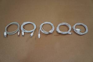 lot 43 image: 5 Apple USB-C-Lightning 1m Charge Cables