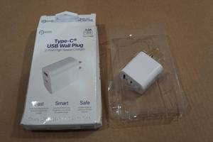 lot 45 image: POM Type-C USB Plug 2-Port High Speed Charger