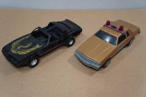 lot 98 image: ERTL Smokey and the Bandit Collector Cars