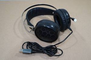 lot 173 image: Wired Gaming Headset