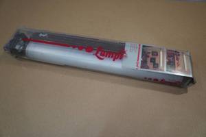 lot 181 image: Lampi Warm-White Tube Wall Mount Lamp