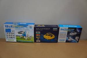 lot 249 image: 3 Educational Building Sets