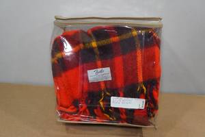 lot 268 image: Faribo Woolen Mills Plaid Blanket