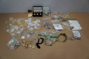 lot 275 image: Asssorted Jewelry -Necklaces, Watch, Rings