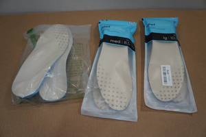lot 276 image: 3 Vionic Relief Insoles -Medium