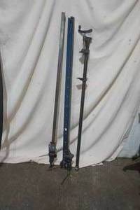 lot 7 image: 1 pipe clamp and 2 bar clamps