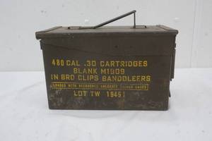 lot 9 image: Military Ammo Box