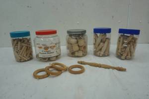 lot 19 image: Wooden dowels and candle cups
