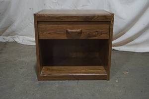 lot 36 image: nightstand 16x21x19.5