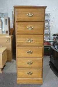 lot 43 image: Carolina 6 drawer dresser