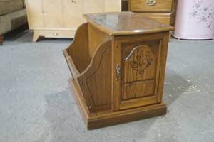 lot 45 image: end table with door and magazine rack