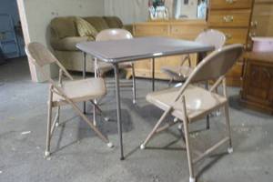 lot 47 image: card table and 4 metal folding chairs
