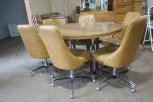 lot 49 image: dinging room table with formica top and 6 vinyl chairs