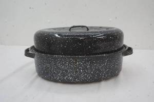lot 73 image: graniteware roster