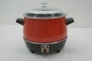 lot 84 image: West Bend slow cooker
