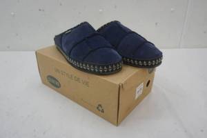 lot 141 image: NEW Leisure Foamtreads slippers womens size 10 navy blue
