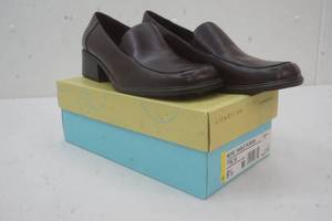 lot 151 image: NEW LifeStride womens size 9.5 brown