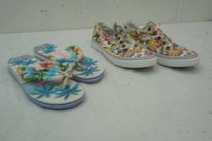 lot 173 image: Womens Shoe Lot NEW Blowfish tennis shoe size 9 and Hawaii Sandals size 9