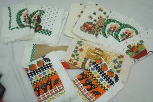 lot 204 image: Holiday Themed Hand towel Lot New and Very Gently Used