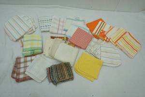 lot 207 image: Large Variety of dish cloths