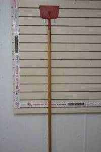 lot 236 image: Long handled ice scraper 2 of 2