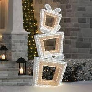 lot 10A image: Members Mark 5 Pre-Lit Twinkling Present Tower - Metallic