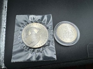 LTD EDITION WWII COINS 5$ MARSHALL ISLANDS AND HALF DOLLAR PROOFS (Two Coins)