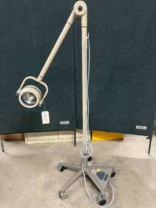 lot 2 image: Super Nice Stryker Adel Model #2112 Medical Industrial Surgical Hi Lo Plus Focus Multi Adjustable Rolling Mobile Examination Focus Light Lamp Medical Clinic Hospital - Great Working Condition