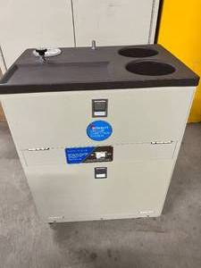 lot 6 image: Cabot Medical Berkeley VC-7 Powerful Suction Vacuum&nbspCurettage System For Removing Liquid Debris Or Oil From Tight Space - In Excellent Working Condition
