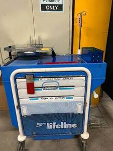 lot 19 image: WOW MSRP $3000 Metro Lifeline Emergency Medical Center Crash Cart Code Blue Cart - Great Condition Multiple Uses For This Heavy Duty 3 Drawer Locking Cart