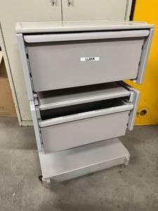 lot 27 image: Mobile Multi-Drawer Storage Desktop Table Workstation - Good Working Condition