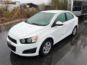 lot 1 image: 2014 Chevrolet Sonic