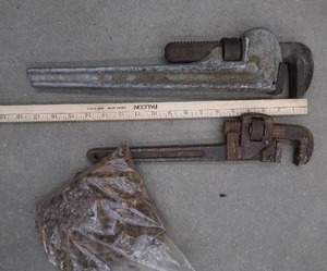 PIPE WRENCHES