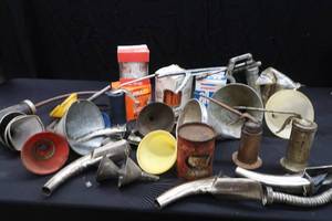 VINTAGE OIL LOT AND NIB GREASE GUN