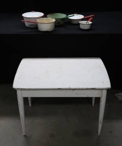 SMALL WHITE END TABLE  VINTAGE ENAMEL