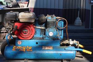 COMMERCIAL GRADE AIR COMPRESSOR