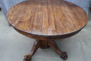 CLAW FOOT TABLE