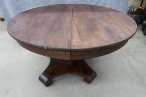 ANTIQUE  VINTAGE SMALLER OAK TABLE