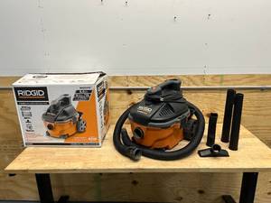 lot 141 image: RIDGID 4 Gallon 5.0 Peak HP Portable Shop Vac Wet Dry Vacuum