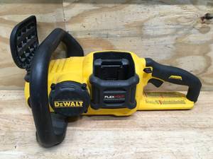 lot 65 image: DeWalt Chainsaw Model # DCCS670