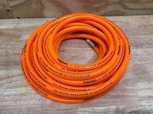 lot 87 image: Husky 38 Air Hose