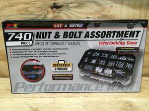 lot 126 image: Performance Tool 740 Piece SAE & Metric Nut & Bolt Assortment