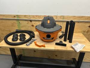 lot 119 image: RIDGID 6 Gallon 3.5 Peak HP NXT Shop Vac Wet Dry Vacuum