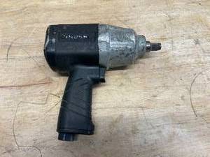 lot 136 image: HUSKY 650 ft.lbs. 12 in. Impact Wrench