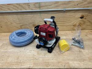 lot 1 image: HONDA WX10T Lightweight General Purpose Pump, 1