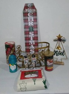 NEW Christmas Decor Accents.