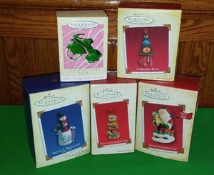 Hallmark Ornaments. (5)