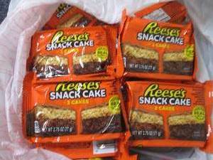 lot 66 image: 12- 2.75 oz Reeses Snack Cakes...