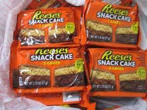 lot 67 image: 12- 2.75 oz Reeses Snack Cakes...